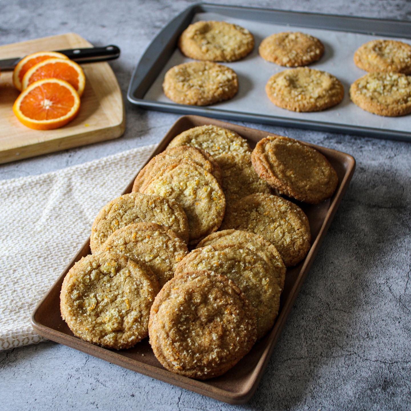 Brown sugar cookies? Good! Brown sugar cookies rolled in citrus sugar? Even better!! 

It’s the tail end of citrus season, so make these brown sugar citrus cookies before it’s too late! While you’re at it, make some extra and keep a stash in the freezer! 

Recipe is up on the site! Link up in bio. 
__

https://crispandcrumble.com/brown-sugar-citrus-cookies/